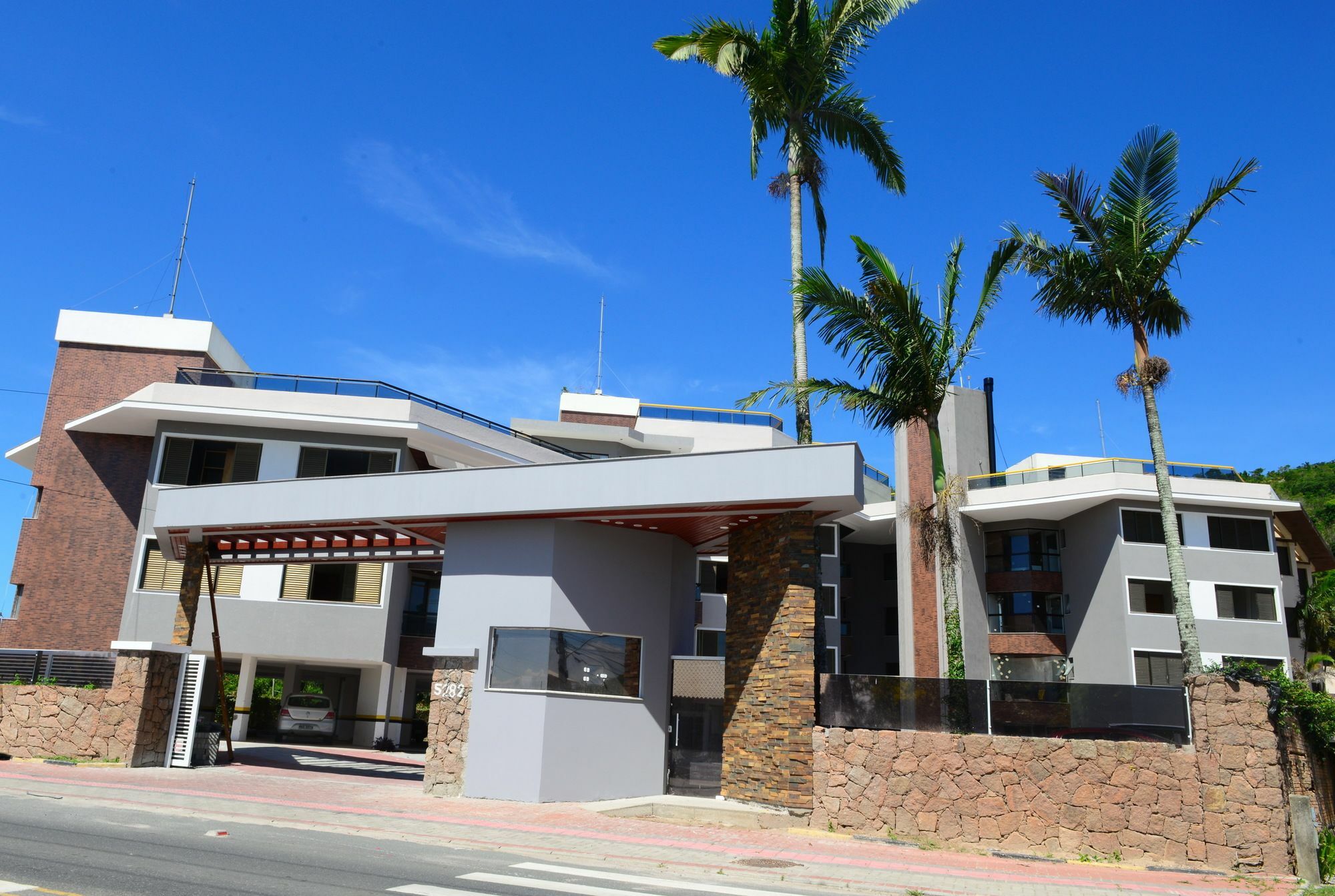 Boulevard Ponta Das Canas Governador Celso Ramos Exterior photo